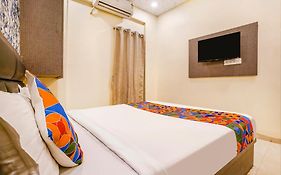 Fabexpress The United - Nr Mumbai International Airport